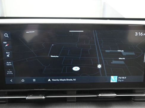 Used 2024 Hyundai Kona SEL FWD image 11