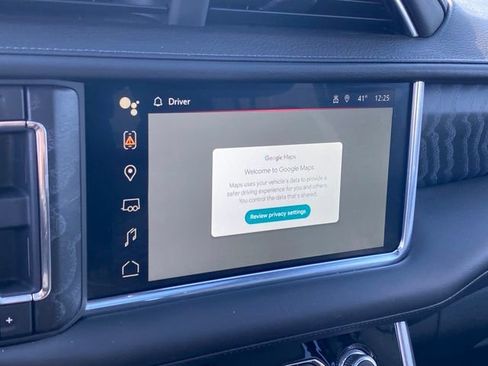 Used 2024 GMC Yukon Denali image 11