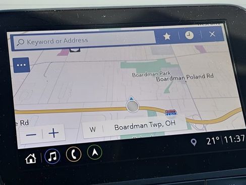 Used 2019 Chevrolet Equinox LT w/ Sun & Navigation Package image 16