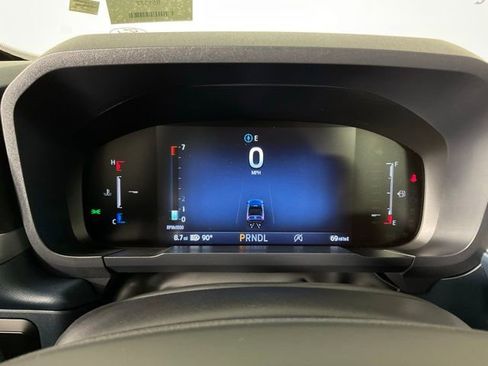 New 2025 Ford Maverick XL w/ Equipment Group 102A image 24