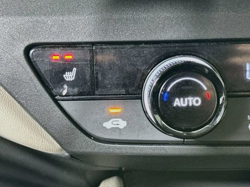 Certified 2024 Honda Accord EX image 25