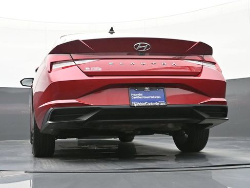 Certified 2022 Hyundai Elantra SEL image 37