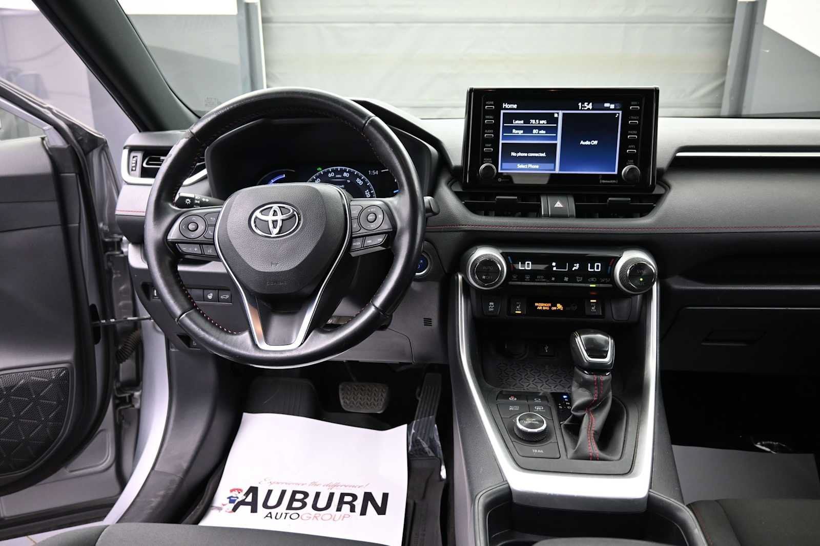 Used 2021 Toyota RAV4 SE w/ Weather & Moonroof Package AWD/4WD image 14