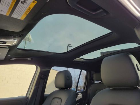 Used 2025 Mercedes-Benz EQB 350 4MATIC SUV image 23