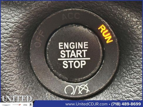 Used 2019 Jeep Cherokee Limited image 32