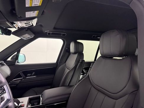 New 2025 Land Rover Range Rover SE image 7