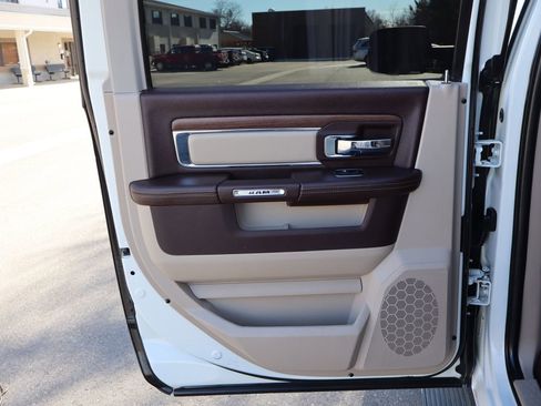 Used 2017 RAM 1500 Laramie w/ Convenience Group image 24