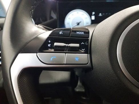 Certified 2025 Hyundai Elantra SEL w/ Cargo Package image 4