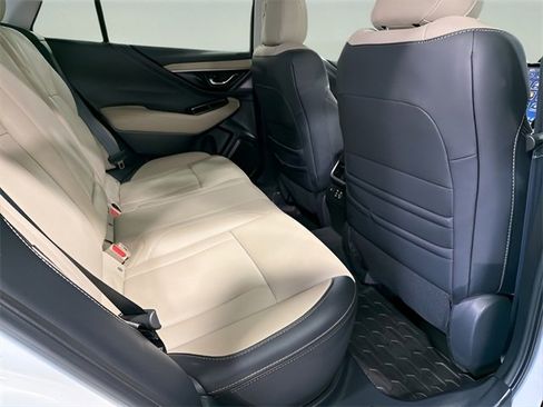 Used 2025 Subaru Outback Limited image 30