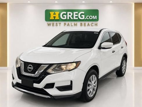 Used 2019 Nissan Rogue S FWD image 4