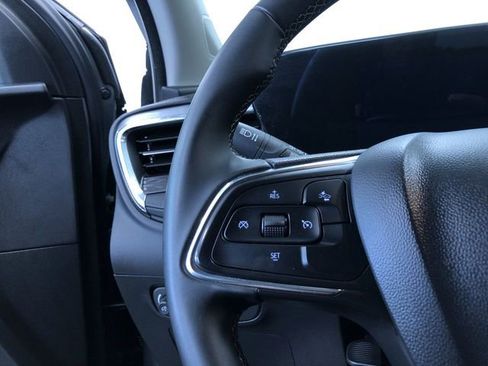Used 2025 Buick Encore GX Preferred AWD/4WD image 26