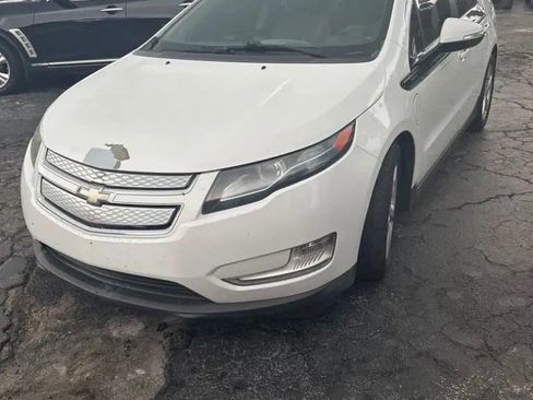 Used 2013 Chevrolet Volt image 1