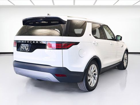 Used 2024 Land Rover Discovery S AWD/4WD image 4
