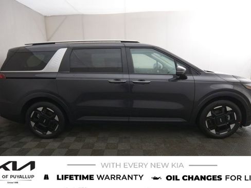 New 2026 Kia Carnival EX image 4