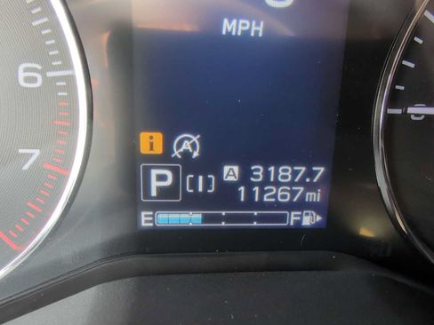 Used 2020 Subaru Crosstrek 2.0i Limited w/ Moonroof Package w/Navigation AWD/4WD image 13