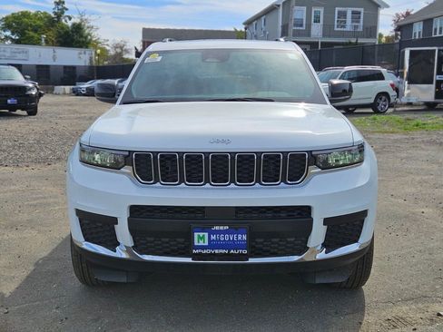 New 2025 Jeep Grand Cherokee L Laredo w/ Luxury Tech Group I image 8