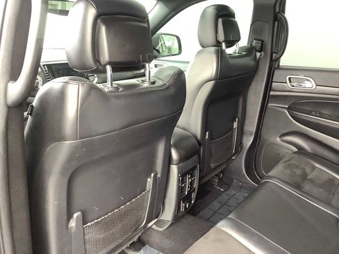 Used 2020 Jeep Grand Cherokee Altitude image 12