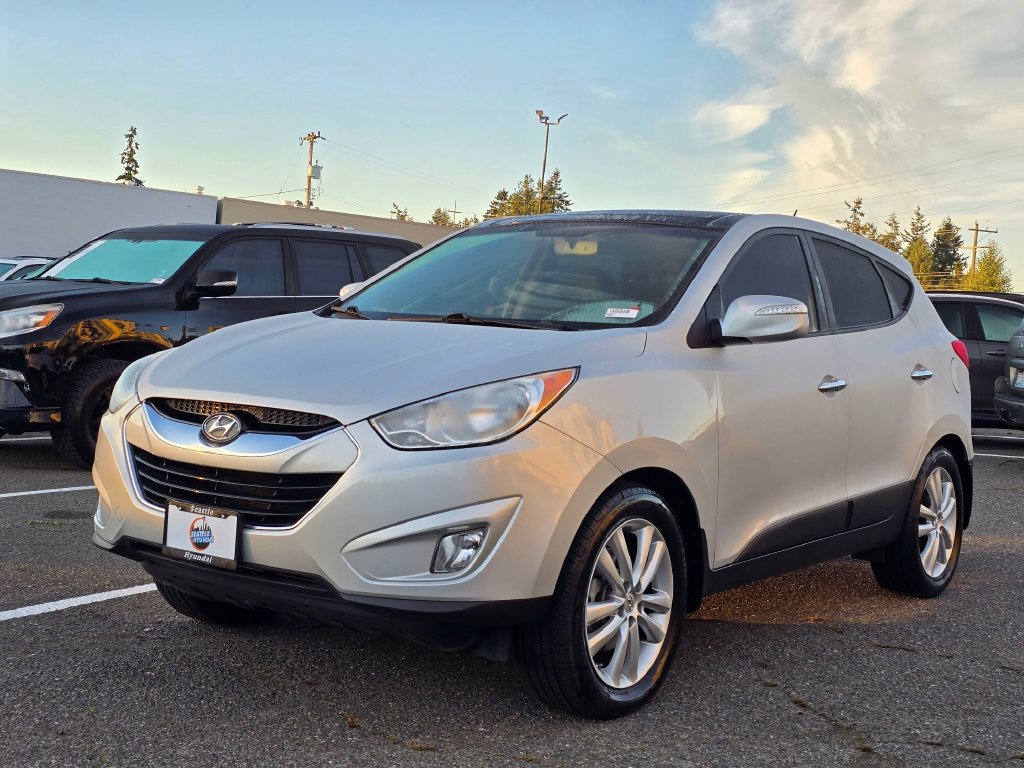 Used 2012 Hyundai Tucson Limited w/ Premium Pkg AWD/4WD image 4