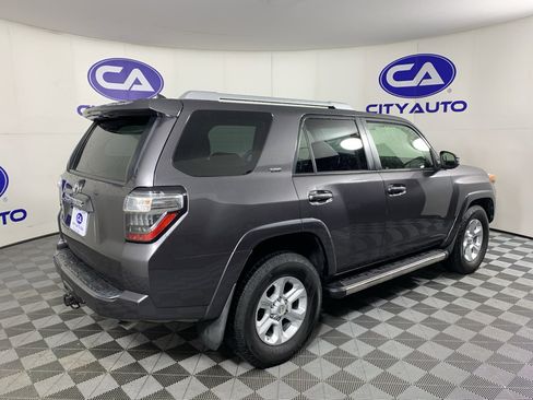 Used 2014 Toyota 4Runner SR5 RWD image 3