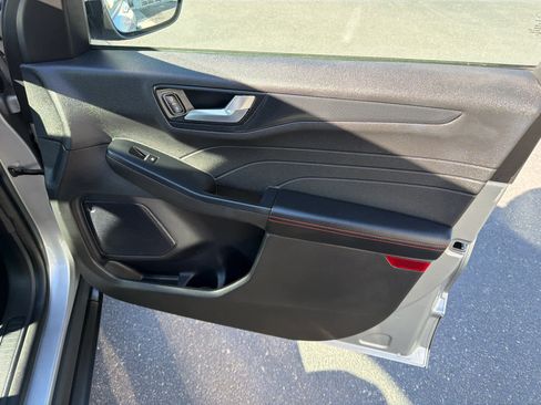 Used 2024 Ford Escape ST-Line image 14