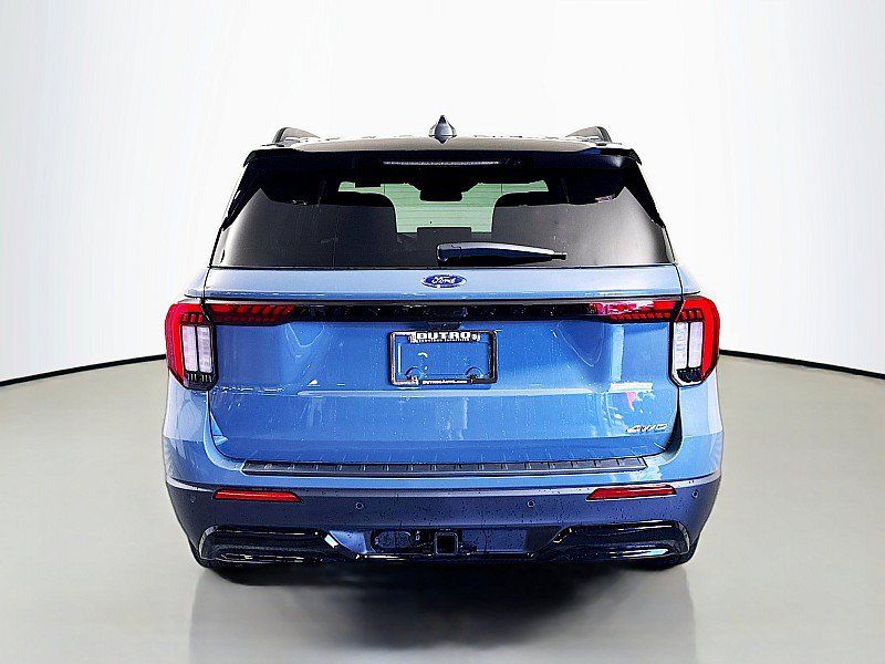 New 2025 Ford Explorer ST-Line w/ Premium Package AWD/4WD image 6
