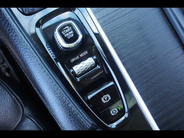 Used 2020 Volvo XC90 T6 Momentum w/ Protection Package Premier AWD/4WD image 30