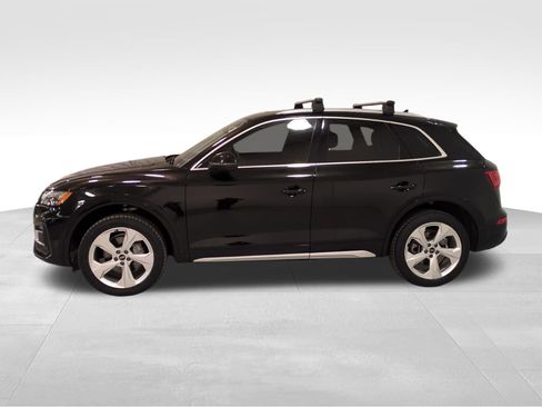 Used 2021 Audi Q5 Prestige w/ Prestige Package image 6