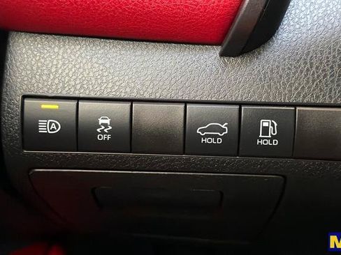 Used 2022 Toyota Camry XSE FWD image 33
