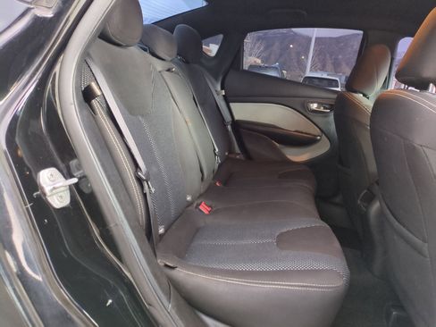 Used 2015 Dodge Dart SXT image 30