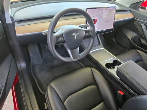 Used 2021 Tesla Model 3 Standard Range RWD image 17