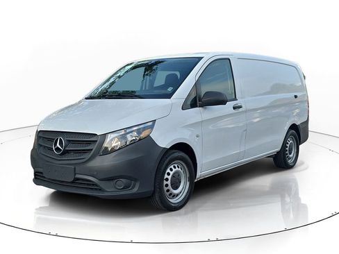 Used 2021 Mercedes-Benz Metris image 4