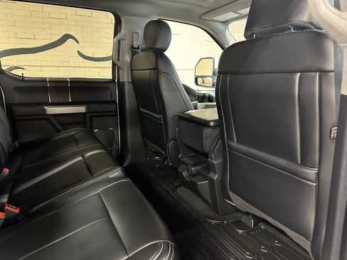 Used 2021 Ford F350 Lariat w/ Lariat Ultimate Package AWD/4WD image 22