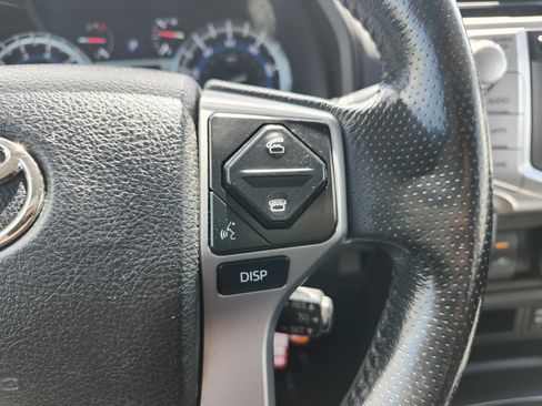 Used 2017 Toyota 4Runner SR5 Premium AWD/4WD image 33