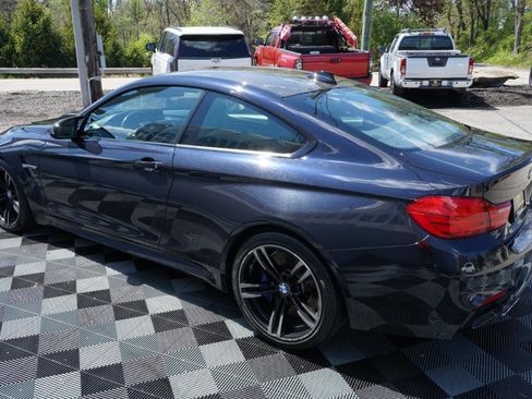 Used 2016 BMW M4 Coupe w/ Executive Package RWD image 9