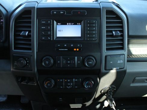 Used 2022 Ford F250 XL w/ Power Equipment Group image 21