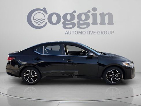 Used 2024 Nissan Sentra SV FWD image 6