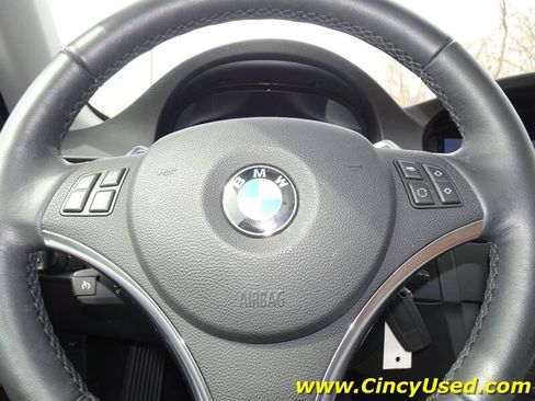 Used 2011 BMW 335i xDrive Coupe AWD/4WD image 21