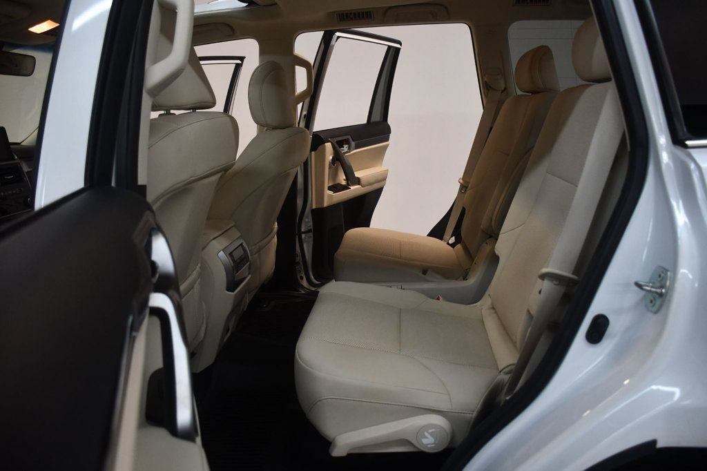 Used 2023 Lexus GX 460 Premium AWD/4WD image 33