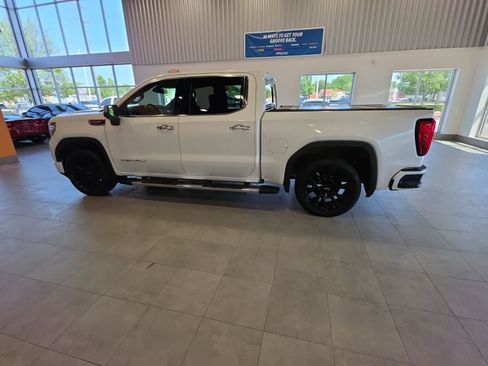 Used 2021 GMC Sierra 1500 Denali w/ Driver Alert Package II AWD/4WD image 15