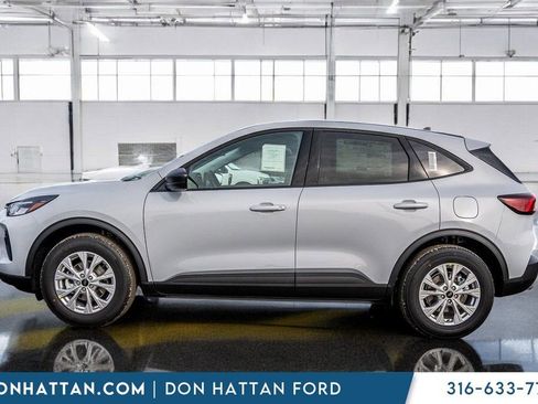 New 2026 Ford Escape Active w/ Cold Weather Package FWD image 2