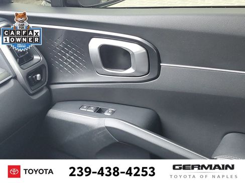 Used 2022 Kia Sorento S image 29