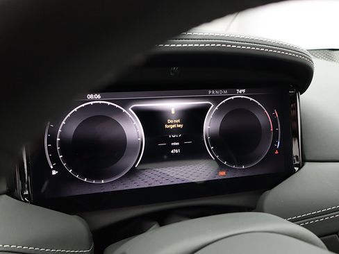 Used 2024 Aston Martin DB12 Coupe RWD image 22