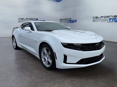 Used 2024 Chevrolet Camaro LT image 3