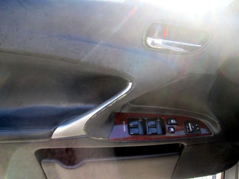 Used 2006 Lexus IS 250 image 16