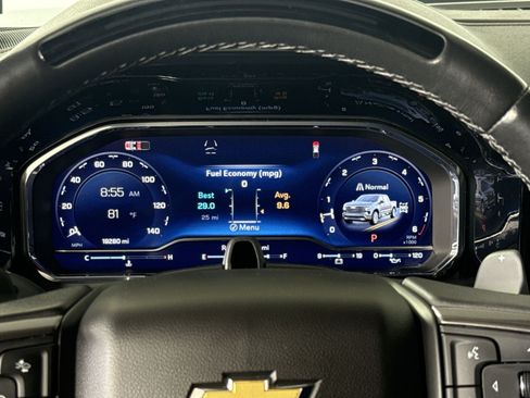 Used 2024 Chevrolet Silverado 1500 High Country AWD/4WD image 17