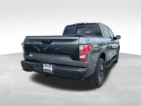 Used 2021 Nissan Titan PRO-4X w/ Pro-4x Convenience Package image 5