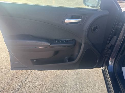 Used 2018 Dodge Charger SXT w/ Blacktop Package RWD image 14