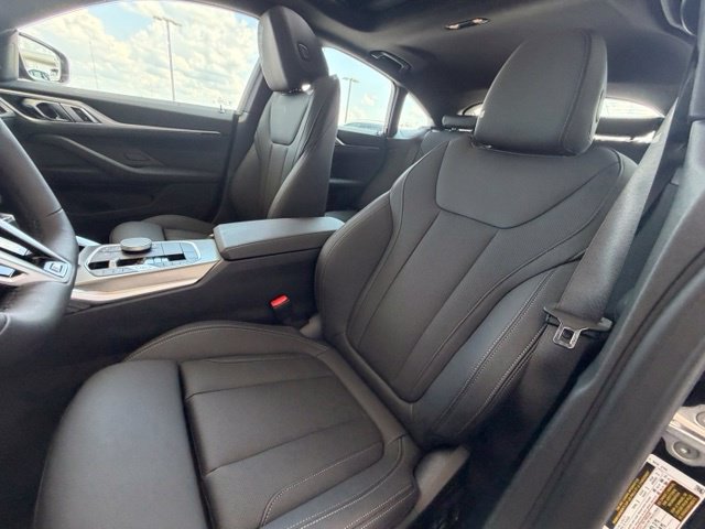 New 2026 BMW 430i xDrive w/ M Sport Package AWD/4WD image 17