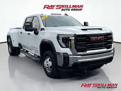 Used 2024 GMC Sierra 3500 Pro AWD/4WD image 1