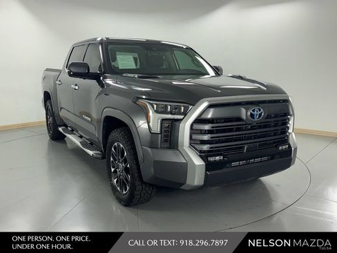 Used 2023 Toyota Tundra Limited AWD/4WD image 4